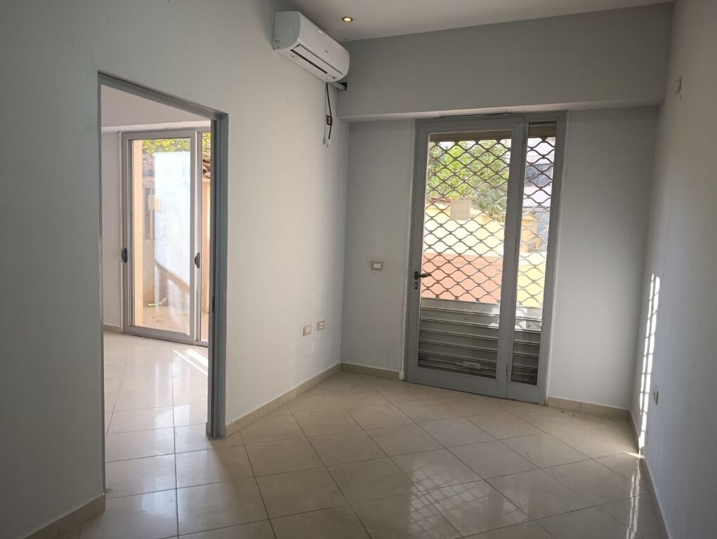 Locale per ufficio o negozio in affitto presso la Procura