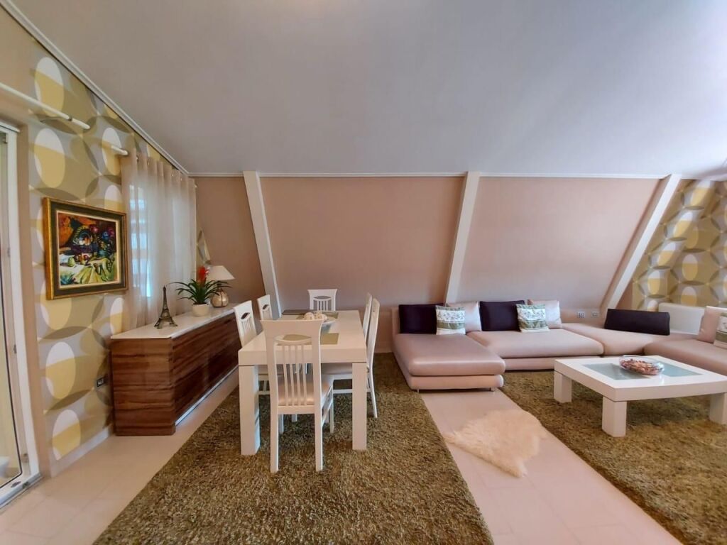 Qera | Apartament 2 + 1 | Dajt | 800 €/muaj