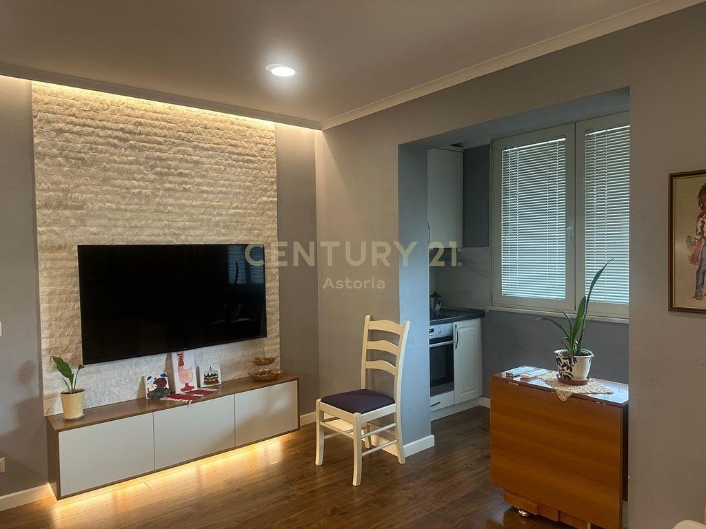 Apartment 2+1+2 for sale at Irfan Tomini