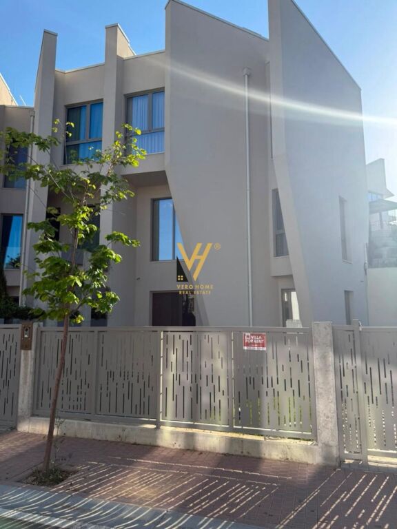 TWO-STORY VILLA FOR SALE AT GREEN VALLEY, DRY LAKE  400,000 LEKE