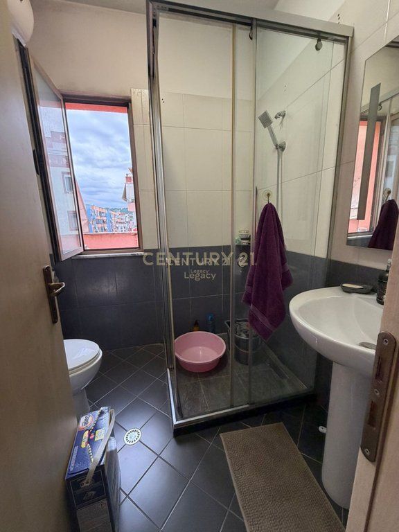 Apartment 2+1 for sale in Yzberisht