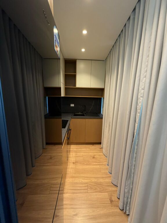 🏢 Ufficio in Affitto | Lake View, Tirana 🏢