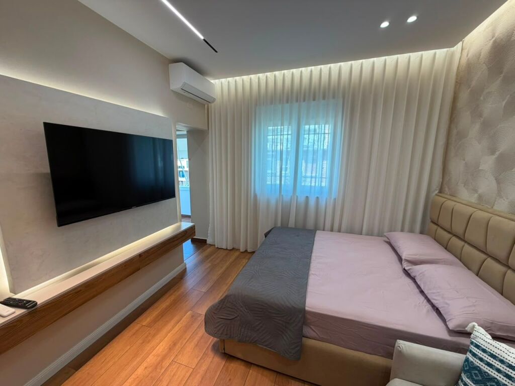 🏡 Studio apartment for sale – Pazari i Ri
