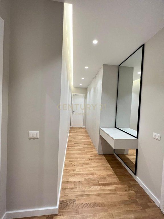 FOR RENT 3+1+PARKING SPACE ON KOSOVAREVE STREET 2,500 € /Month