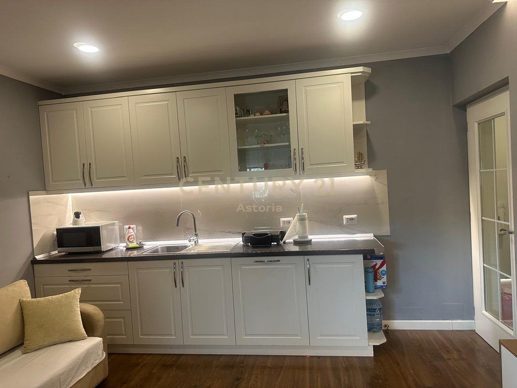SHITET APARTAMENT 2+1+2 TE IRFAN TOMINI