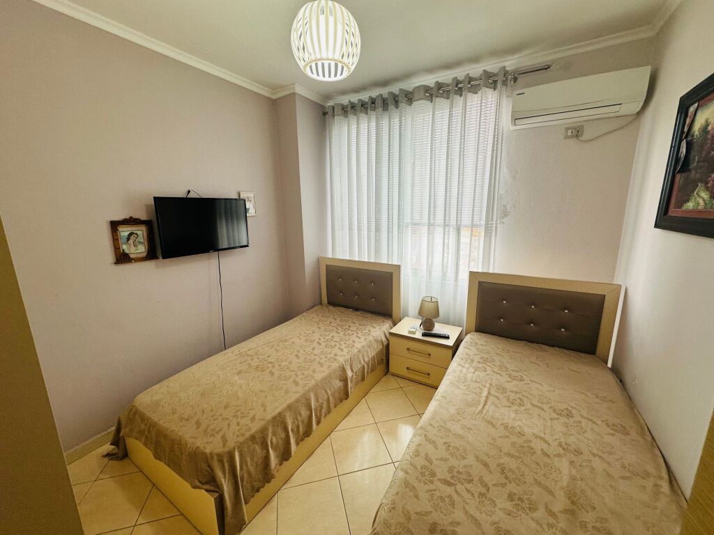 Shitet Apartament 2+1+1 Ballkon