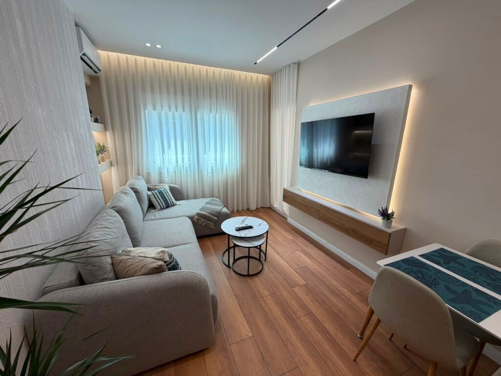 We sell a 1+1 apartment invested-Pazari i Ri!