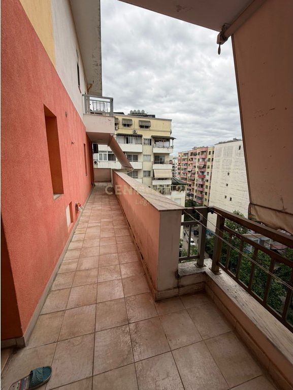 Apartment 2+1 for sale in Yzberisht