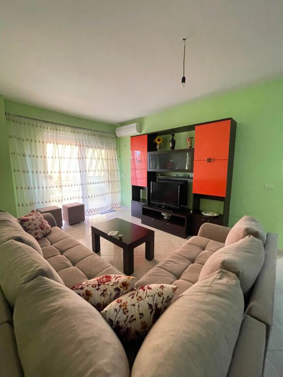 JEPET ME QIRA APARTAMENT 1+1 ÇMIMI 350 EURO Prane PARKUT TE AUTOBUZAVE "CASA ITALIA"