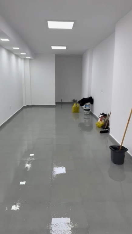 Locale per ufficio in affitto - 1   Sup 44 m² Posizione Via Dritan Hoxha, Laprak   