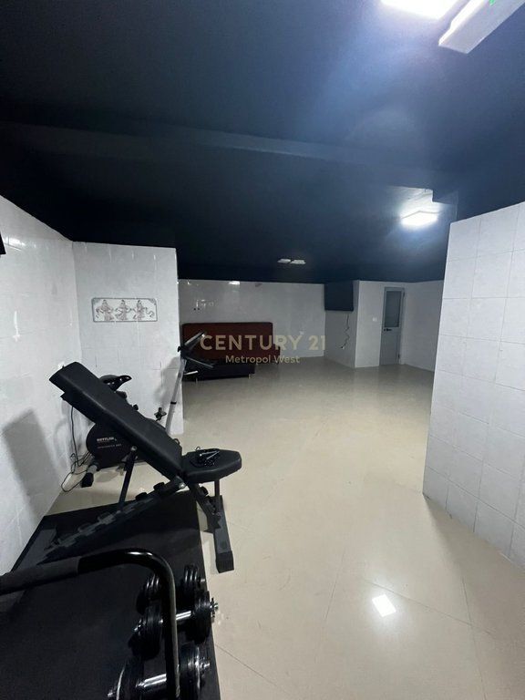 Shitet Bar-Kafe ne Shengjin