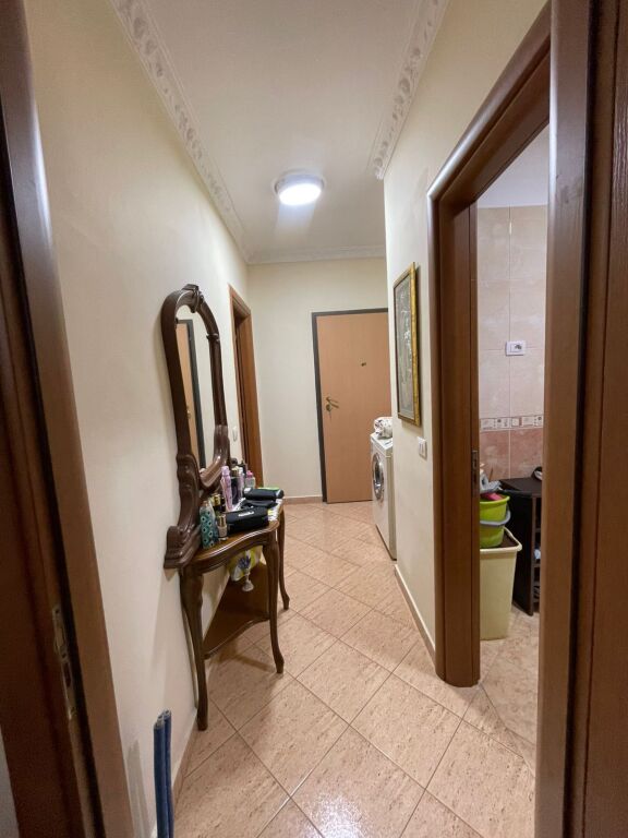 Rent, Apartment 2+1+2, 5 Maj Street, Tirana . Empire71258