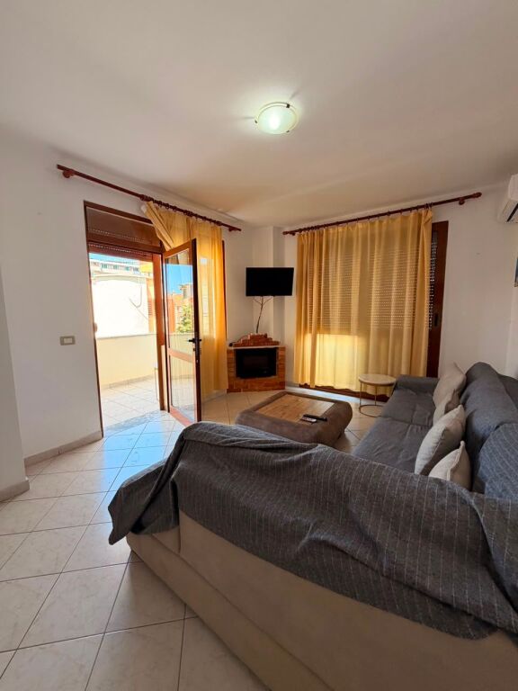 Shitet Apartament 1+1 në Golem – Pranë Fafa Resort