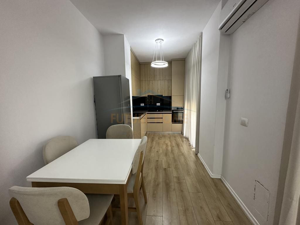 Qera, Apartament 2+1+2, Univers City