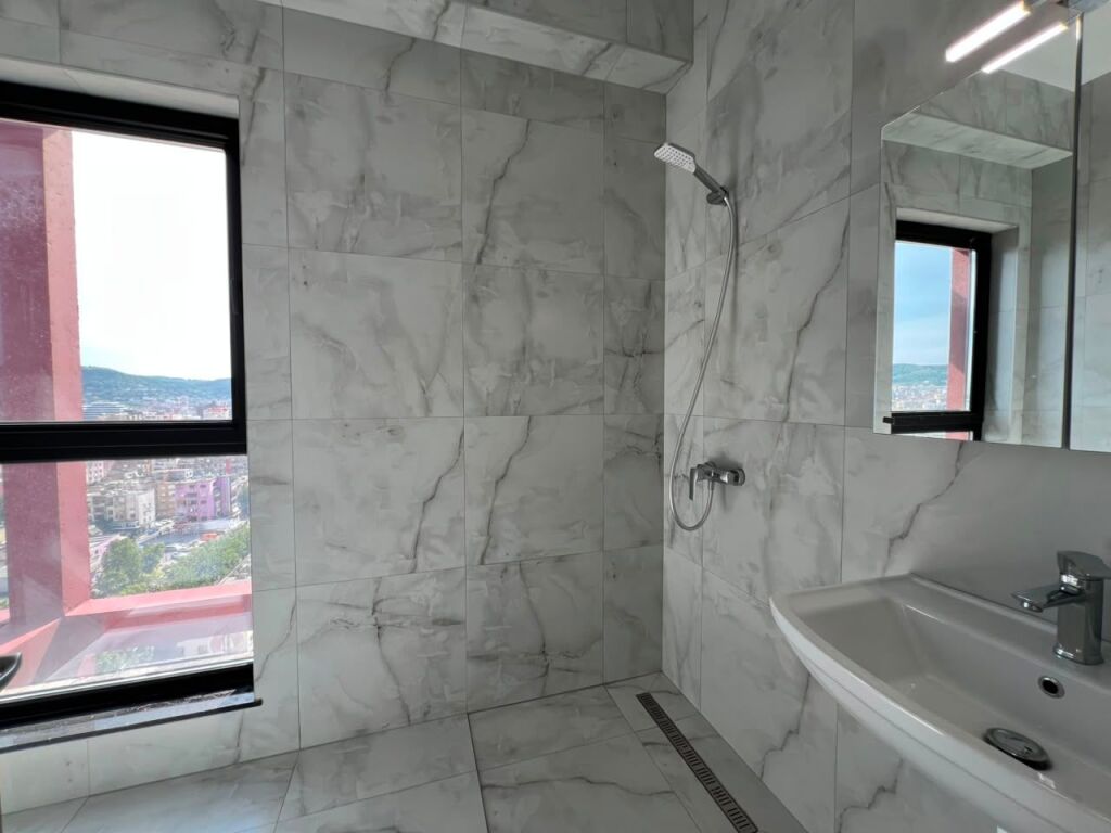 OFFICE FOR RENT 2+1+2