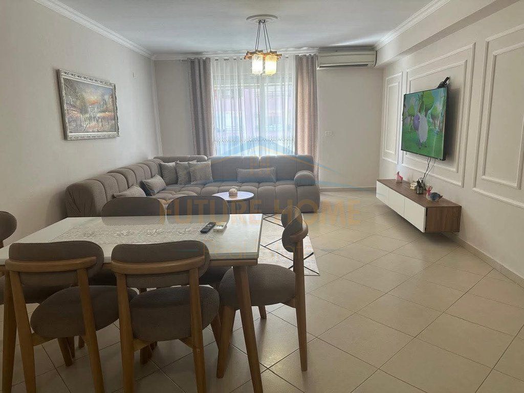 Rent, Apartment 2+1+2, Malajziani, Kthesa Kamzes
