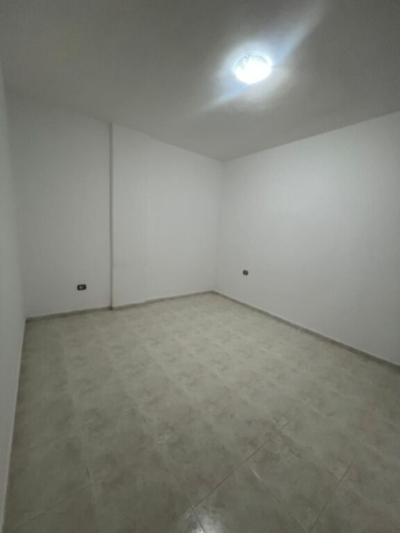 🏡 Apartment 2+1 for rent – Former Bus Park💰 Price: 45,000 Lek/month