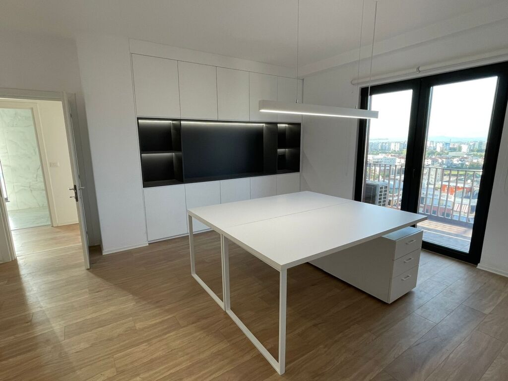 🏢 Office for rent in Garden Building – Kavaja Street, Tirana 📍