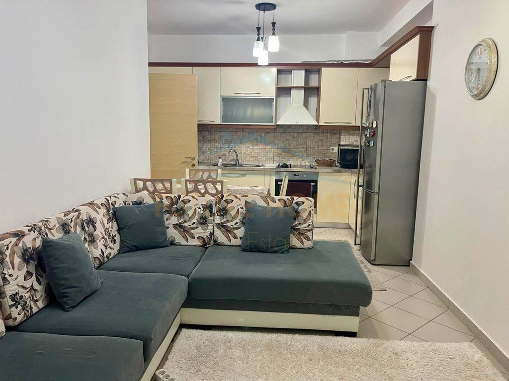 For sale, Apartment 1+1, Unaza e Re