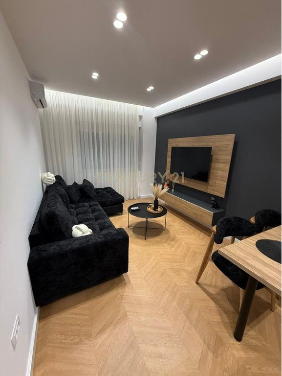FOR SALE MODERN 1+1 APARTMENT AT TIRANA LAKE!