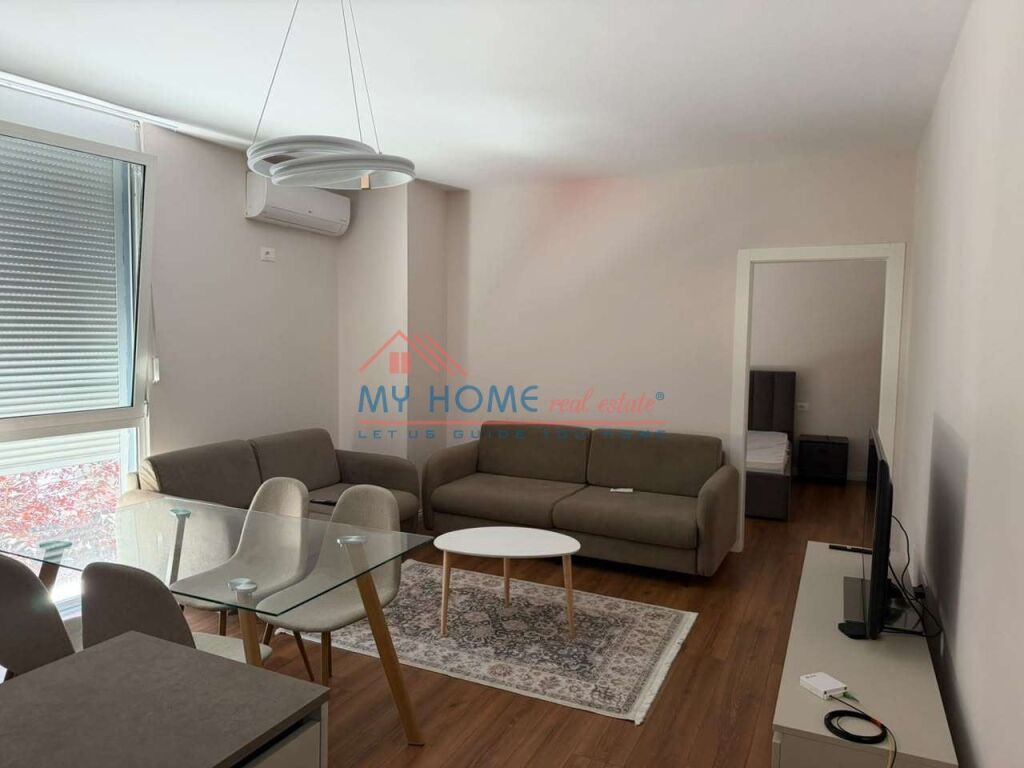 Apartament 2+1 me Qera Rruga e Barrikadave ne Tirane