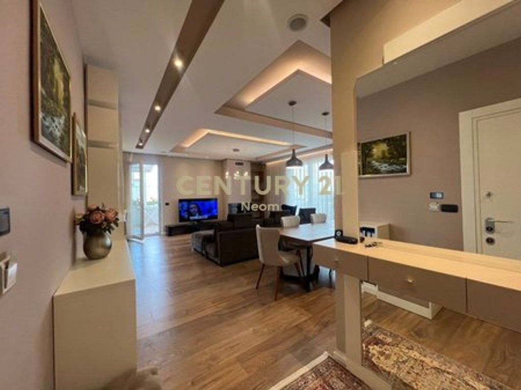 Luxury apartment 1+1+Parking space for rent at Artificial Lake