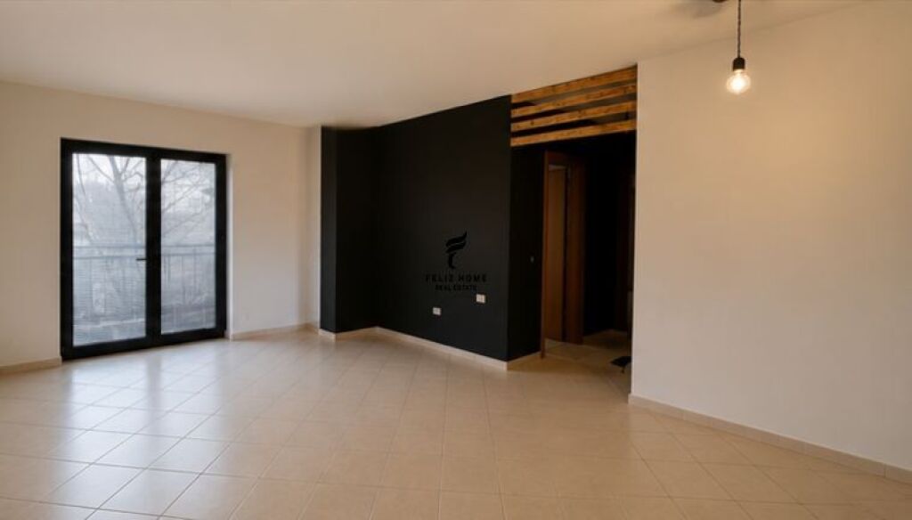 UFFICIO IN AFFITTO 107 M2 COMUNE DI PARIGI 57.000 LEKE FH-81557