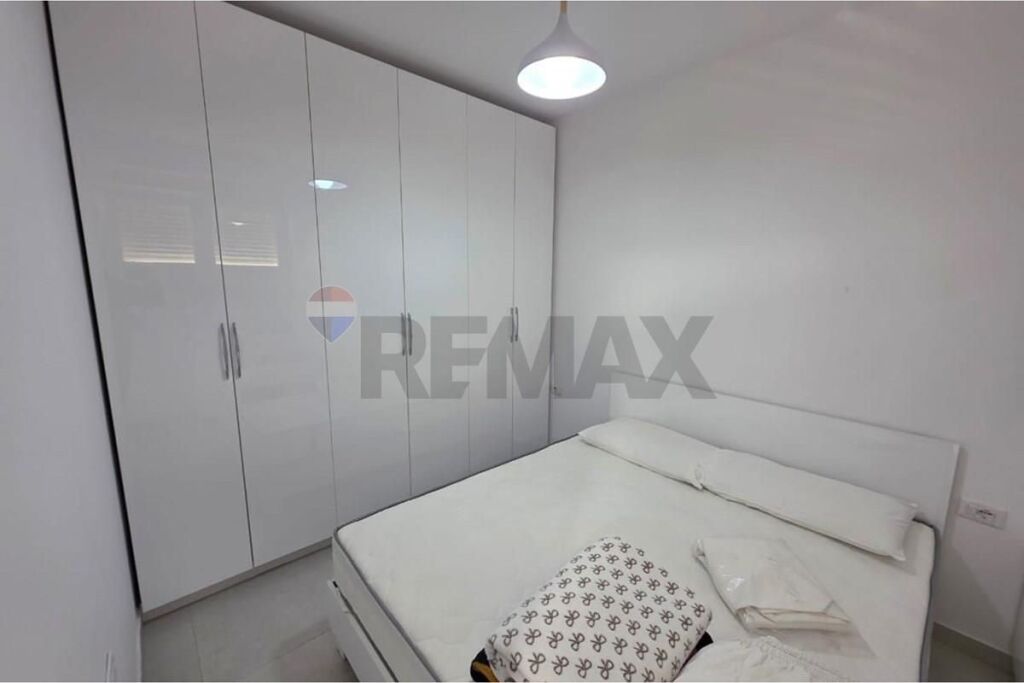 Apartment - For Rent - Botanical Garden, Tirana