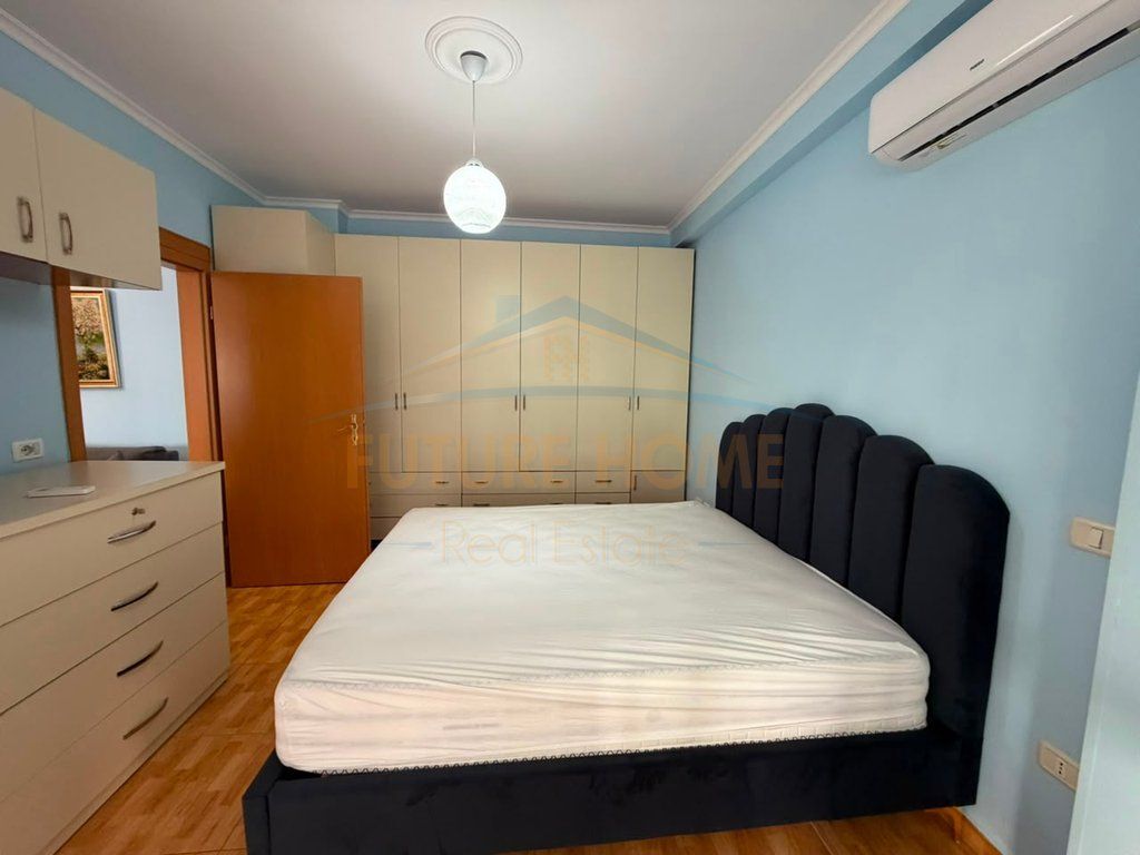 Rent, Apartment 1+1, Barrikadave Street, Tirana.