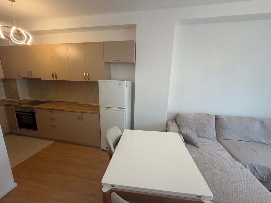 1+1,in don bosko at the star complex,550 thousand leke