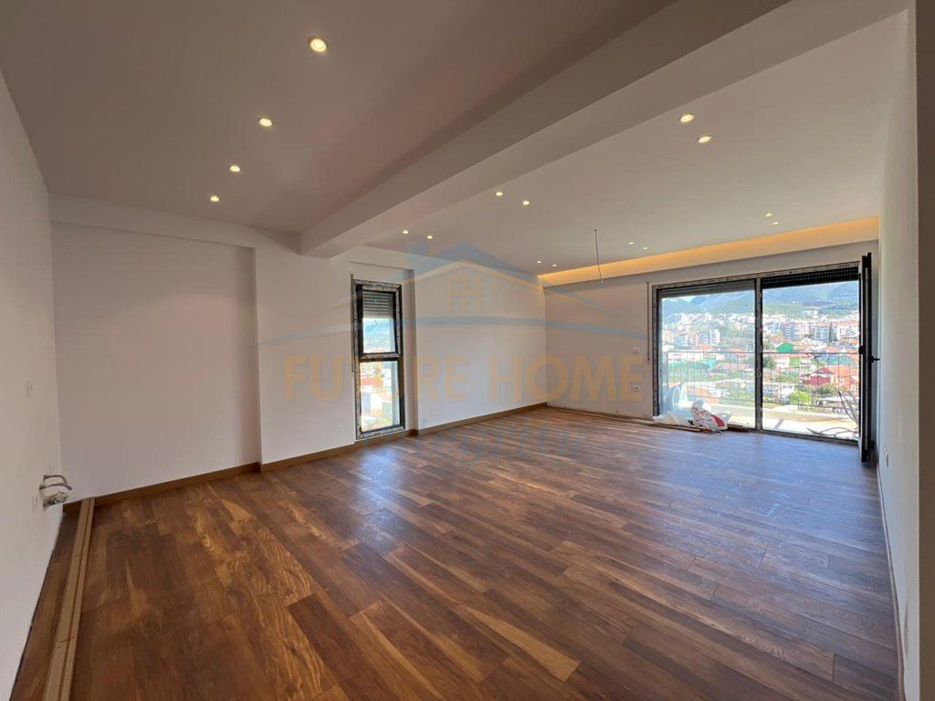Apartment 2+1 for sale, Porcelan