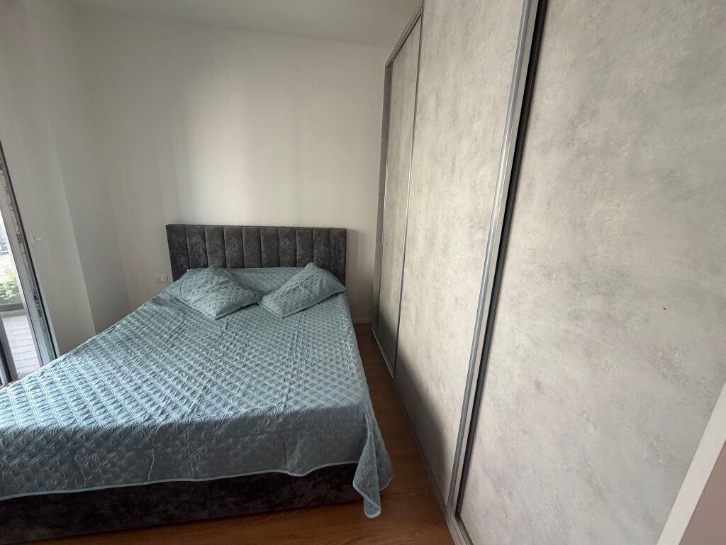 1+1,in don bosko at the star complex,550 thousand leke