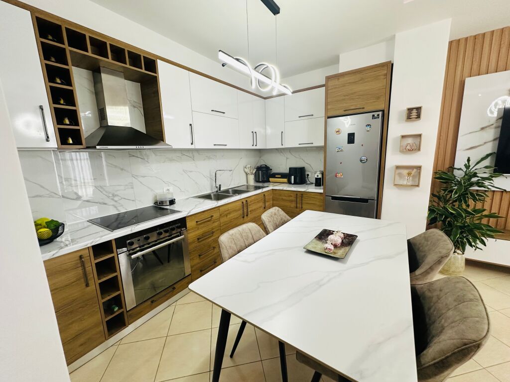 Shitet Apartament 2+1+1 Ballkon