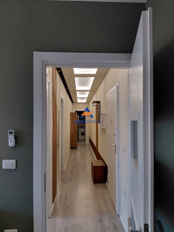 AFFITTASI APPARTAMENTO MODERNO 2+1 + BALCONE "ALI DEMI, COMPLESSO DARLING" 65.000 LEKE