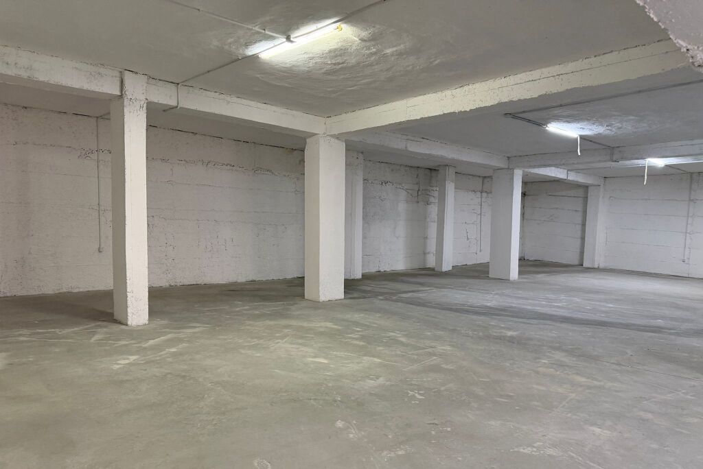 Magazine For Rent In Shkoze (ID BM345) Tirane
