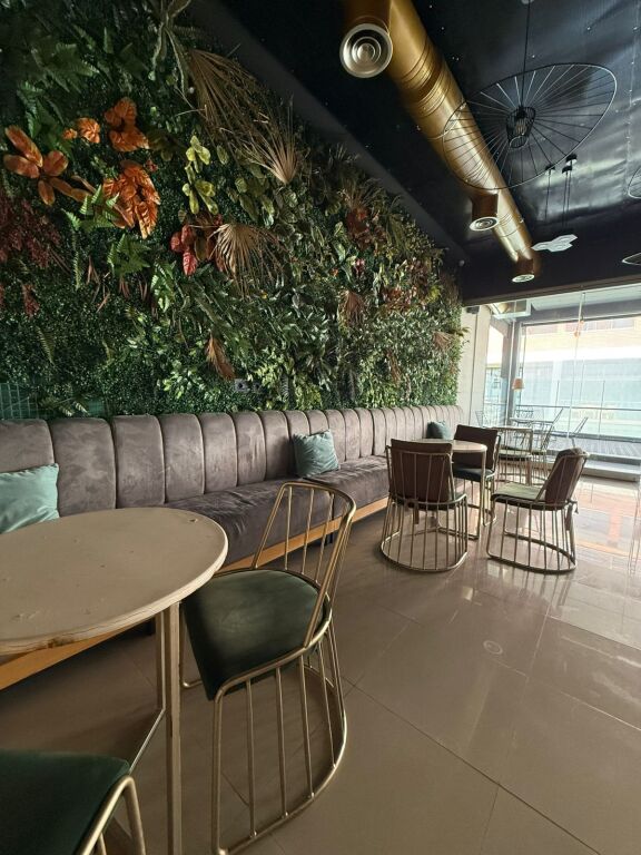 Near Blloku Gintash, Lapraka, TiranaBusiness Bar - Cafe!
