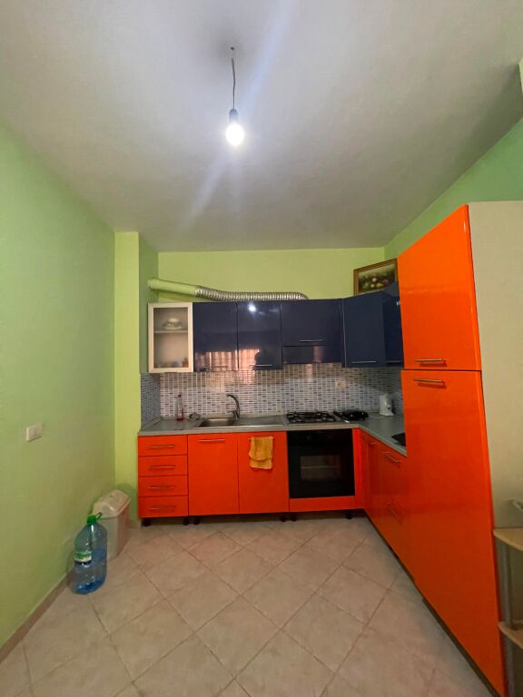 JEPET ME QIRA APARTAMENT 1+1 ÇMIMI 350 EURO Prane PARKUT TE AUTOBUZAVE "CASA ITALIA"