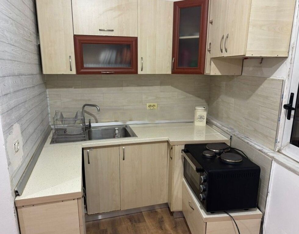 STUDIO APARTMENT FOR RENT NEAR THE BALLET SCHOOL