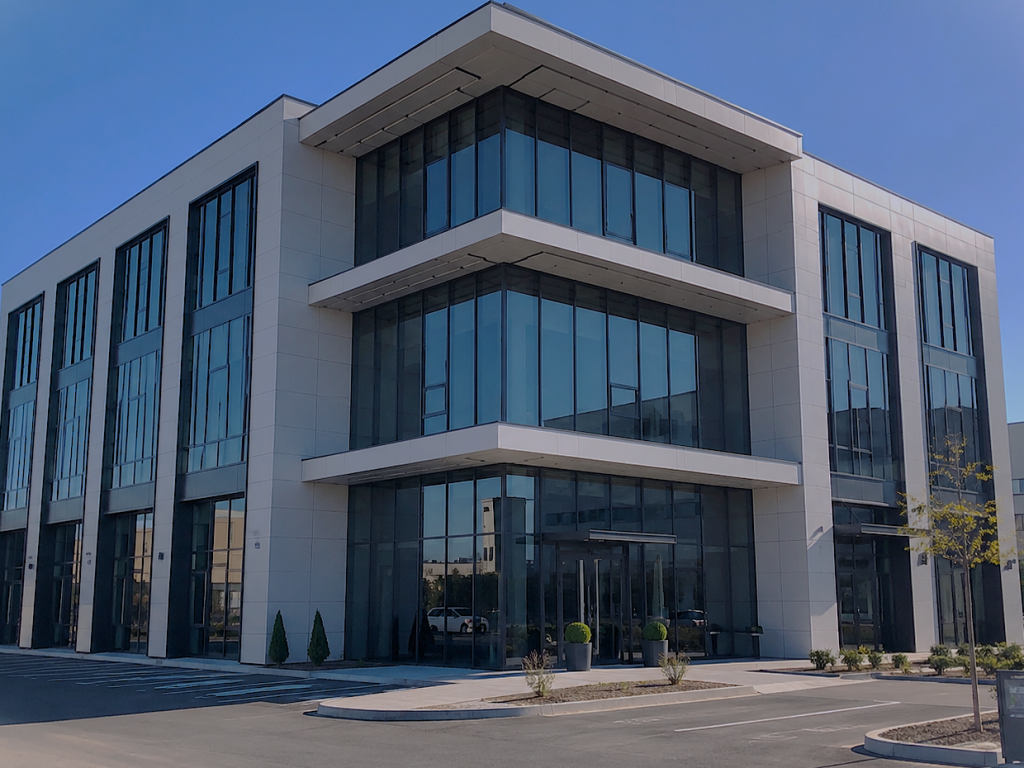 EDIFICIO COMMERCIALE PREMIUM IN AFFITTO