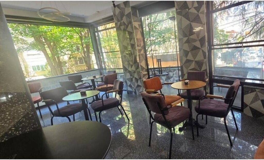 ✨ Opportunità ✨ Locale commerciale €650 vicino a via Mine Peza