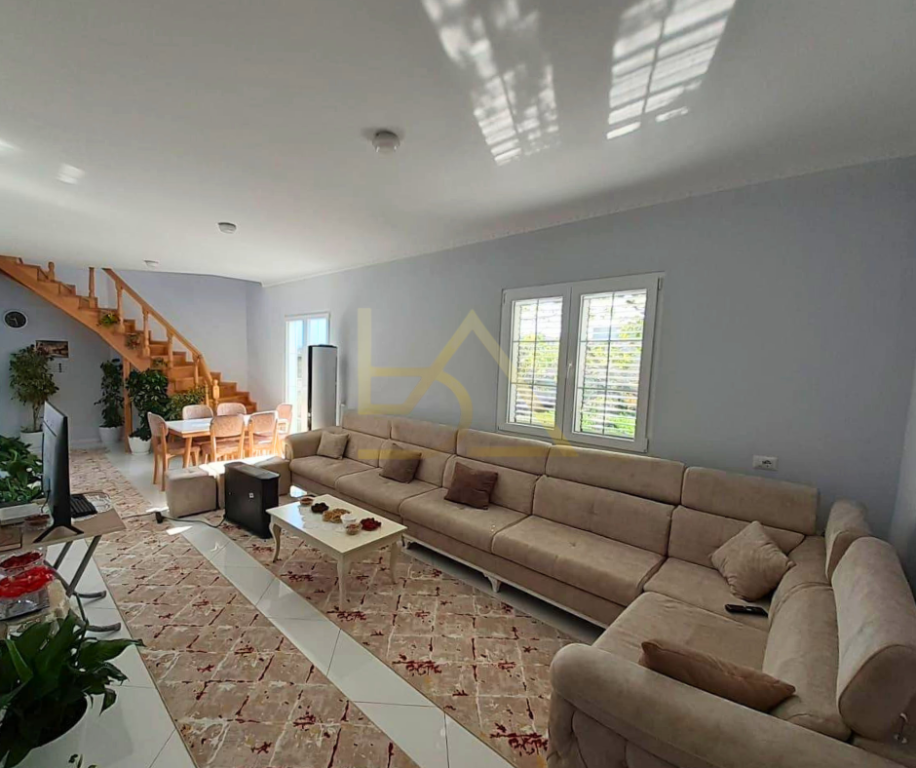 Villa Floor for Rent – Mjull-Bathore, Tirana