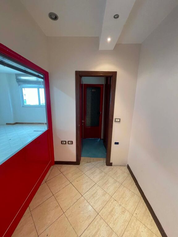 occasione, ambiente 3+1+2 in vendita, via mine peza