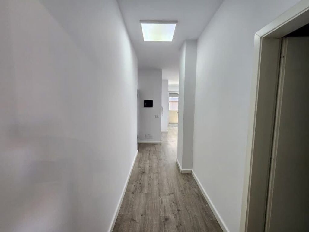 BUSINESS PREMISES FOR RENT