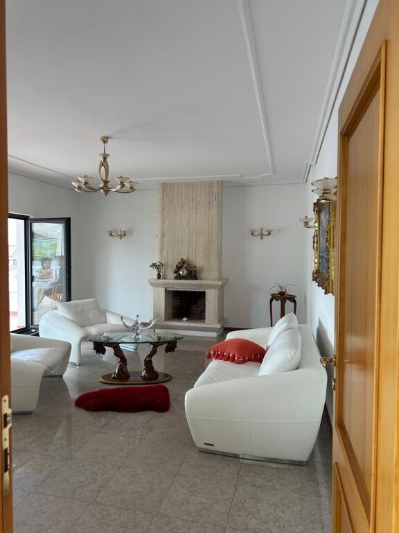 Super Penthouse 3+2 me Qira tek DOWNTOWN