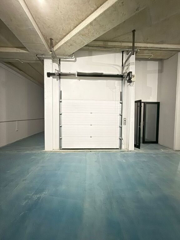 🏢 Edificio Commerciale Premium in Affitto | Autostrada Tirana–Durazzo