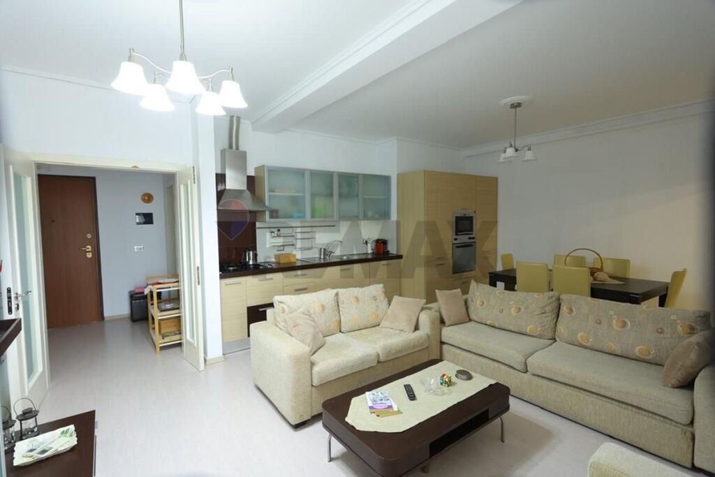 Apartament - Për Shitje - Tregu Elektrik I Ri, Tiranë
