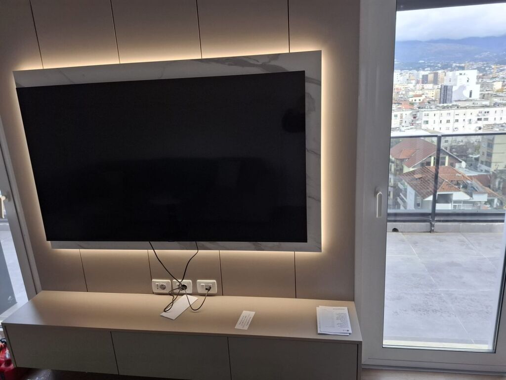 📌 Aparament 2+1+2+🅿️ me Qira – Pranë Shkollës së Kuqe