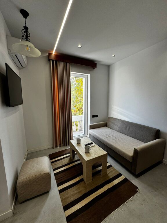 Affitto | Garsoniere | Shallvaret | 550 €/mese