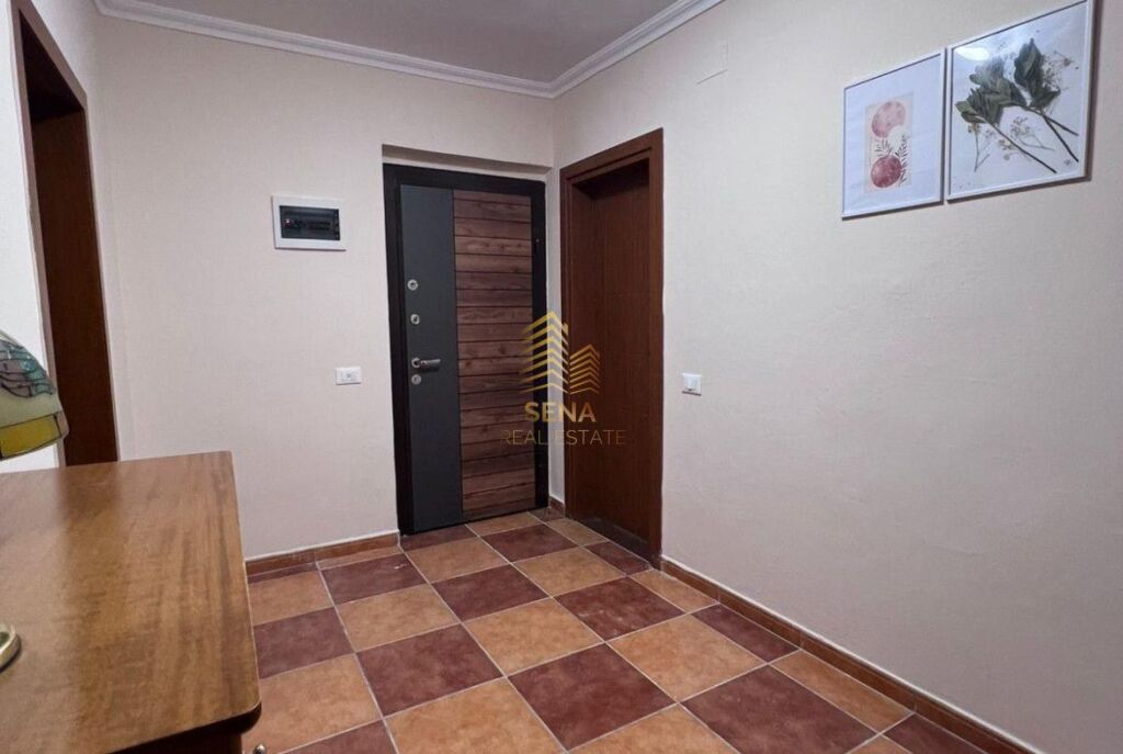 Affitto, Appartamento 2+1+balcone, Via Elbasan, 60.000 Lek/mese