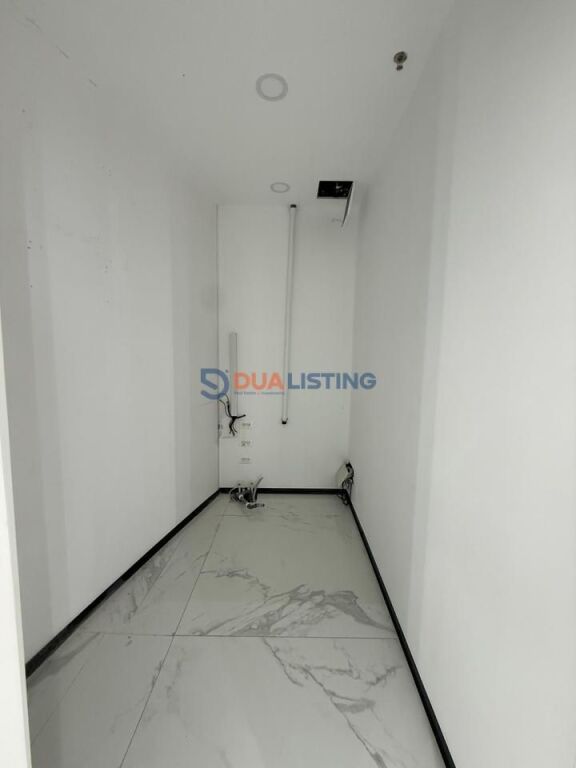 Locale Premium in Affitto per Uffici / Clinica / Studio 📍 Stadio Air Albania